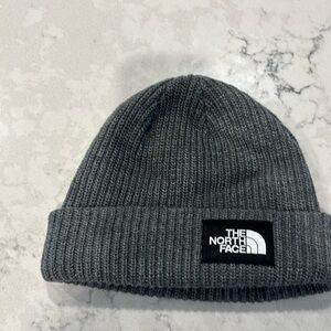 The North Face hat beanie one size fits all. Color gray